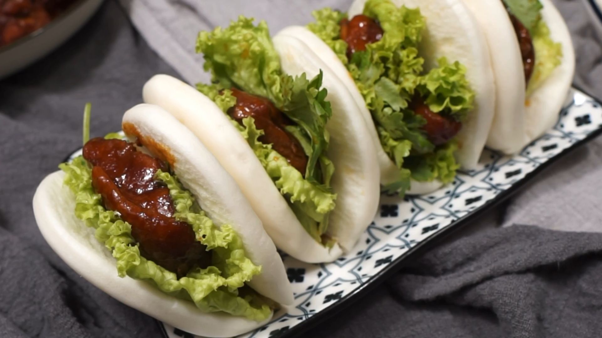 Chicken Kong Bak Bao.jpg