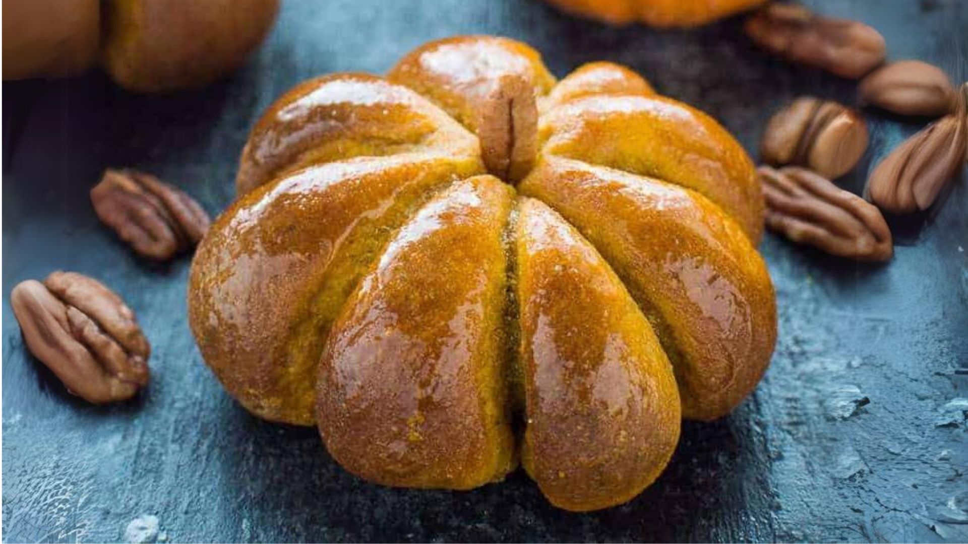 Pumpkin Bread Rolls.jpg