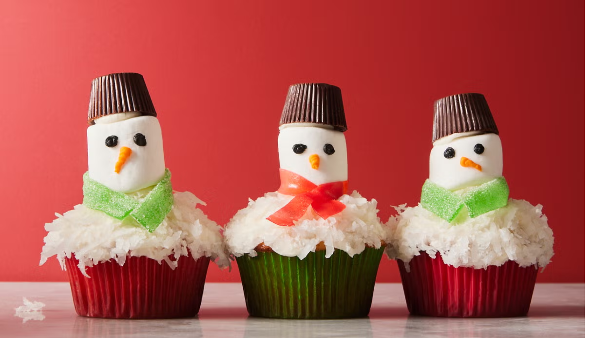 Snowman Cupcakes.png