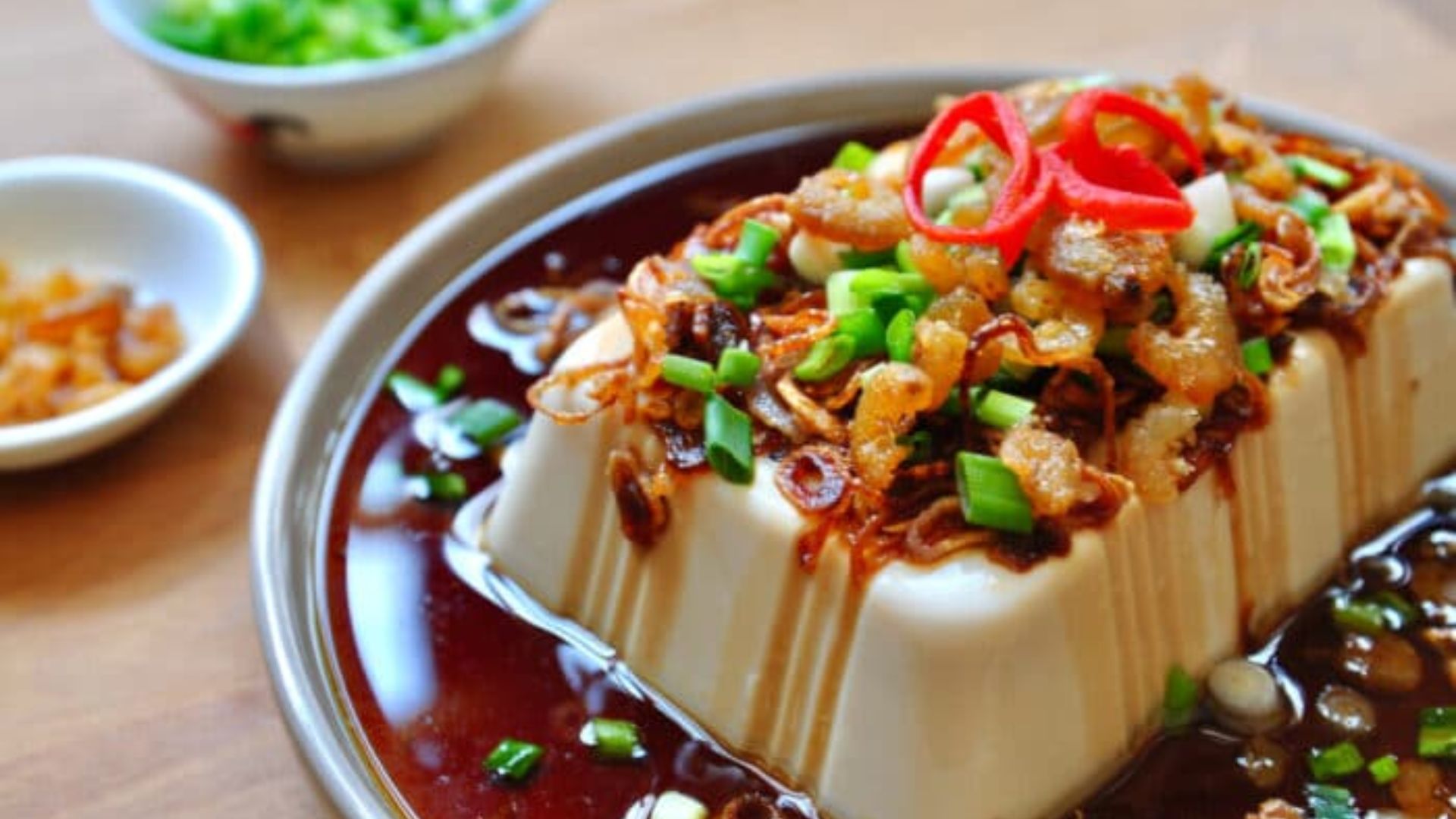 Steamed Bean Curd With Shallot Oil 蒸葱油豆腐.jpg